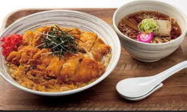 チキンカツ丼の写真